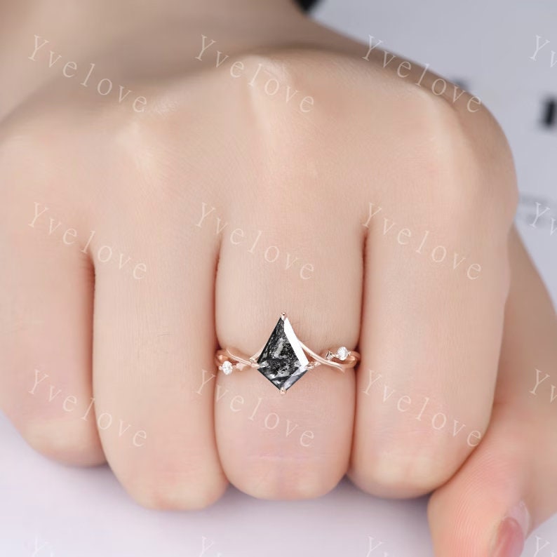 Vintage Kite Shaped Salt and Pepper Diamond Engagement Ring Set,Leaf Vines Moissanite Bridal Set,Branch Ring,Dainty Twig Diamond Ring Gift