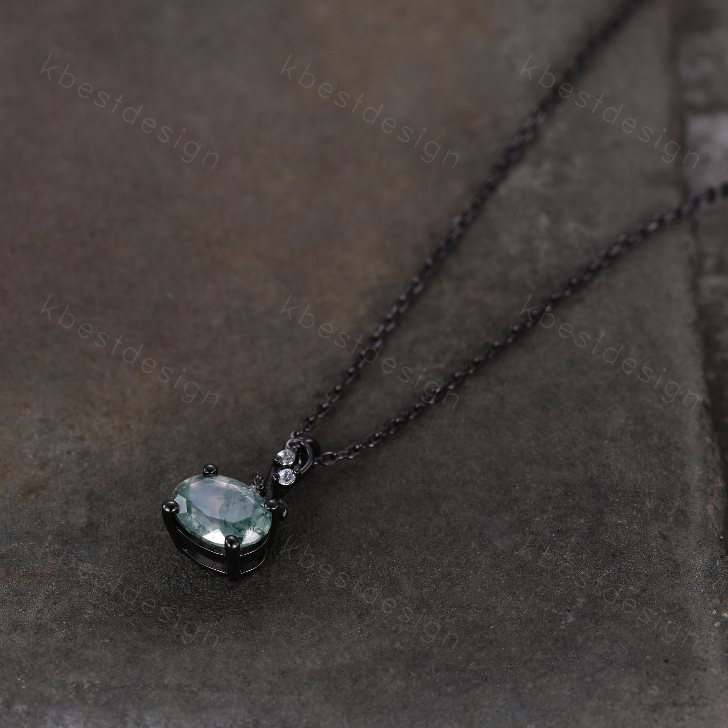 Vintage oval moss agate necklace art deco black gold green agate pendant necklace nature inspired necklace for women anniversary gift