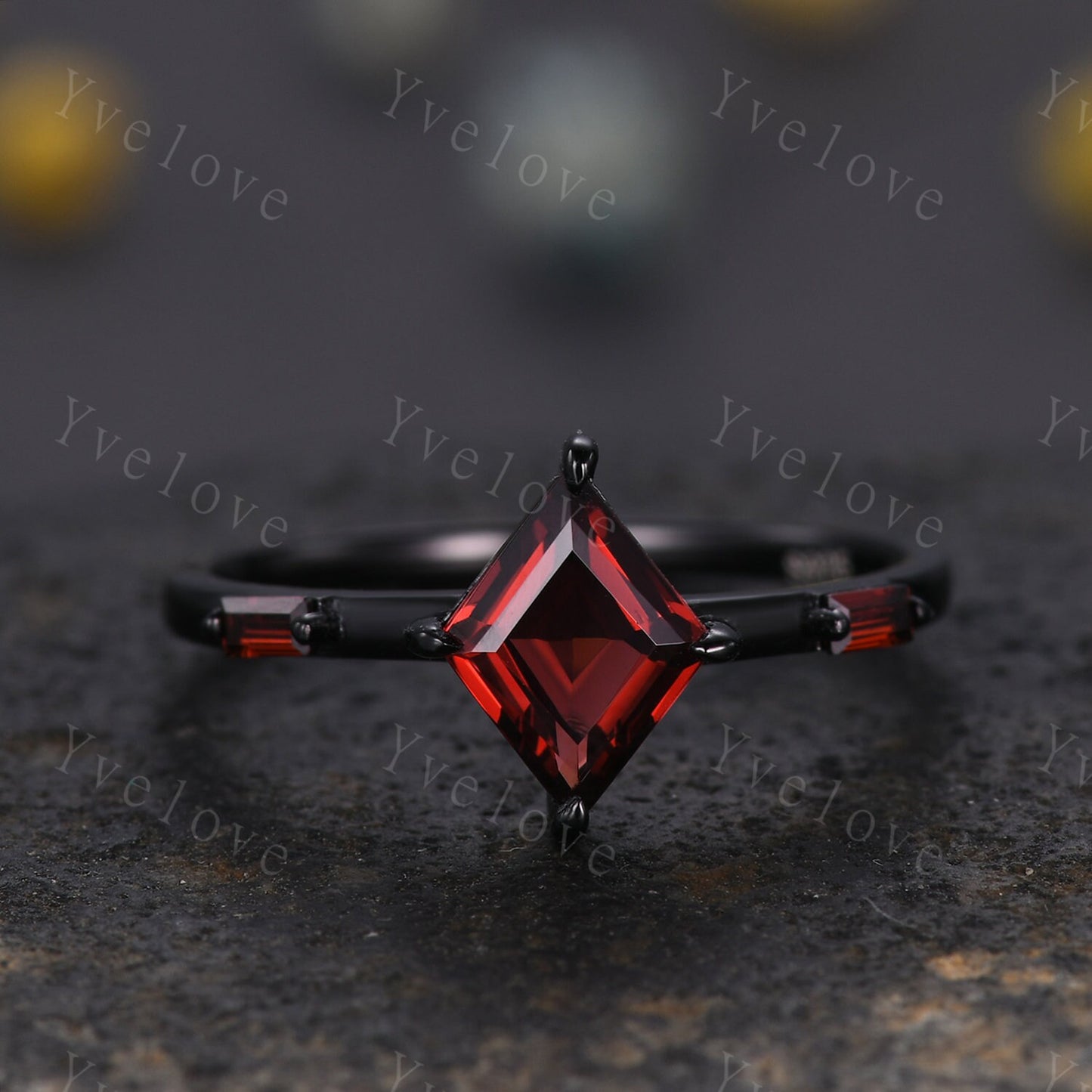 Vintage lozenge Garnet Couples Ring Black Gold Matching Ring Set His and Hers Wedding Band Promise Ring For Men For Women Natural Gemstone