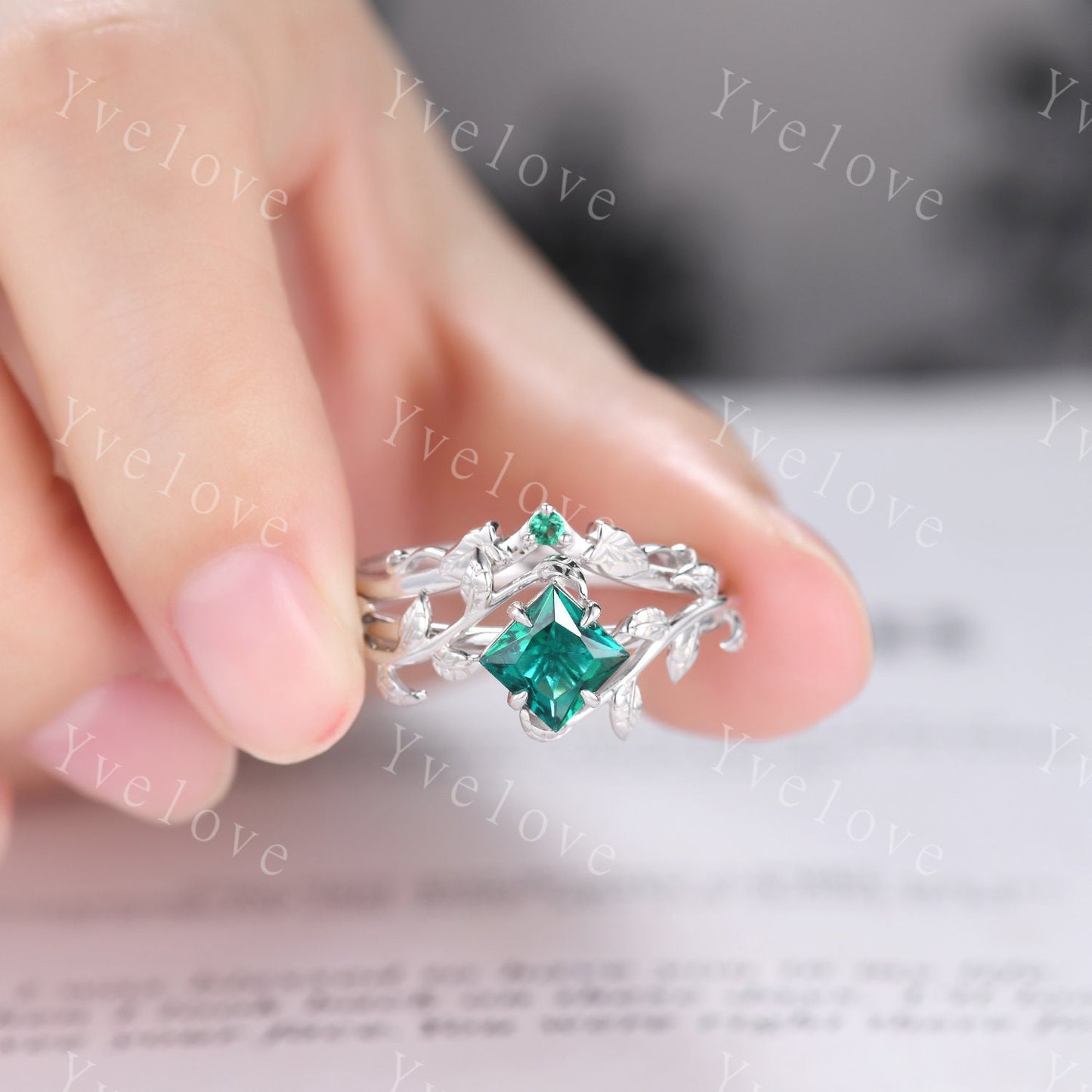 Princess Emerald Ring,Vintage Twig Vine Leaf Ring,Unique Emerald Engagement Ring,May birthstone Ring,Promise Anniversary Bridal Ring Gift