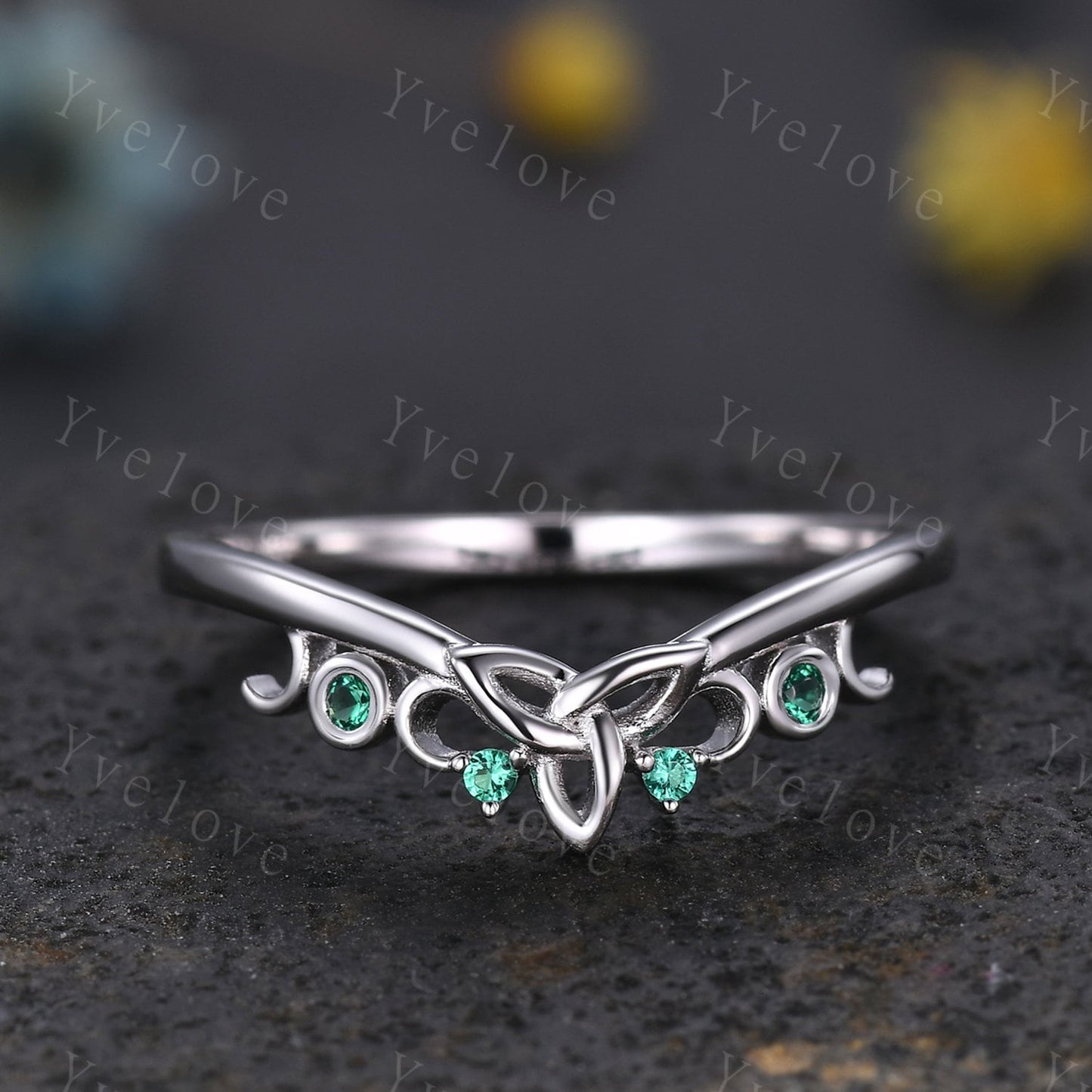 Celtic Knot Ring,Green Emerald Wedding band,Vintage Retro White Gold Ring Emerald Jewelry Stacking Matching Band Bridal Ring Gift For Her