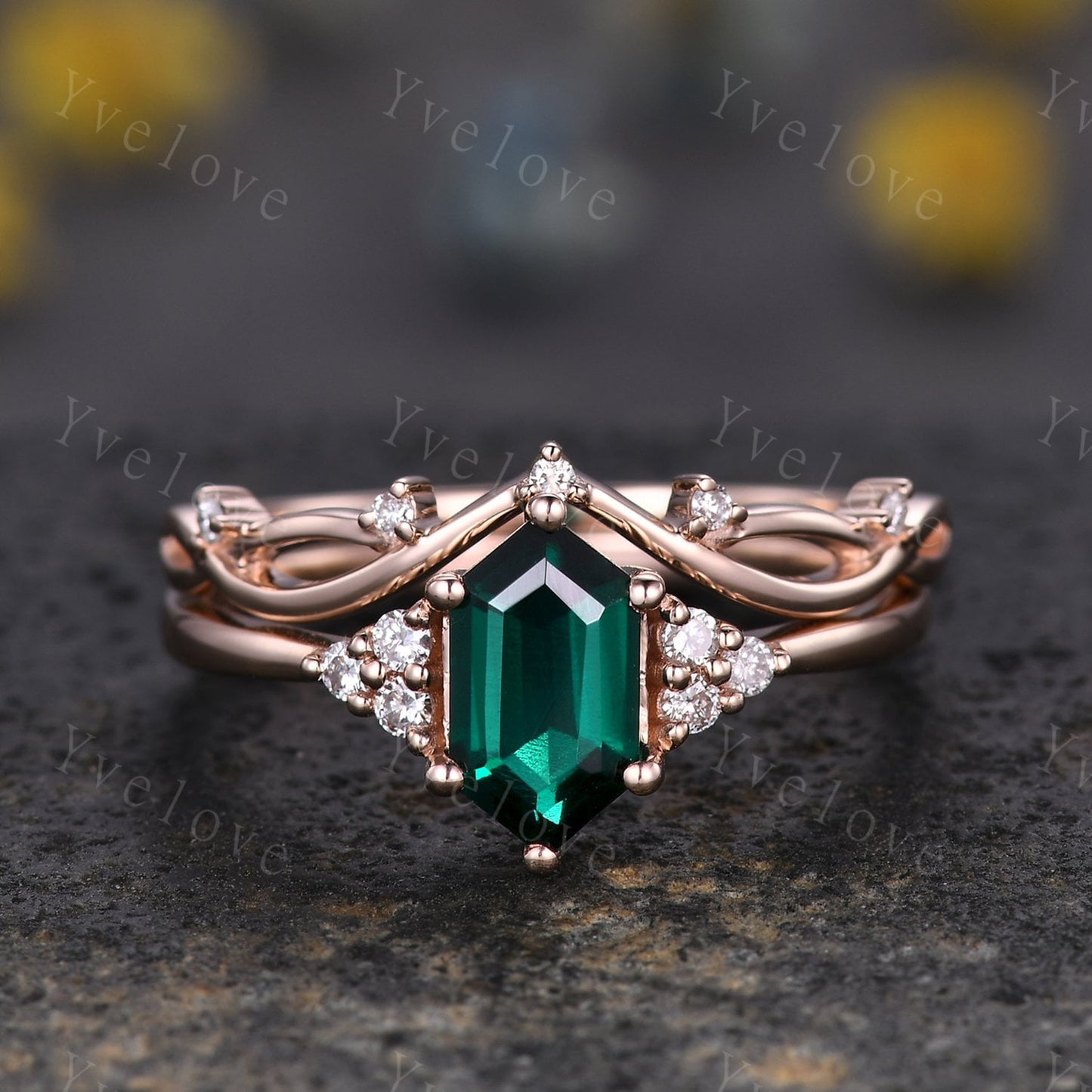 Retro Long hexagon Emerald Ring,Vintage Rose Gold Ring Set,Unique Green Emerald Engagement Ring,Promise Ring,May Birthstone Gift For Her