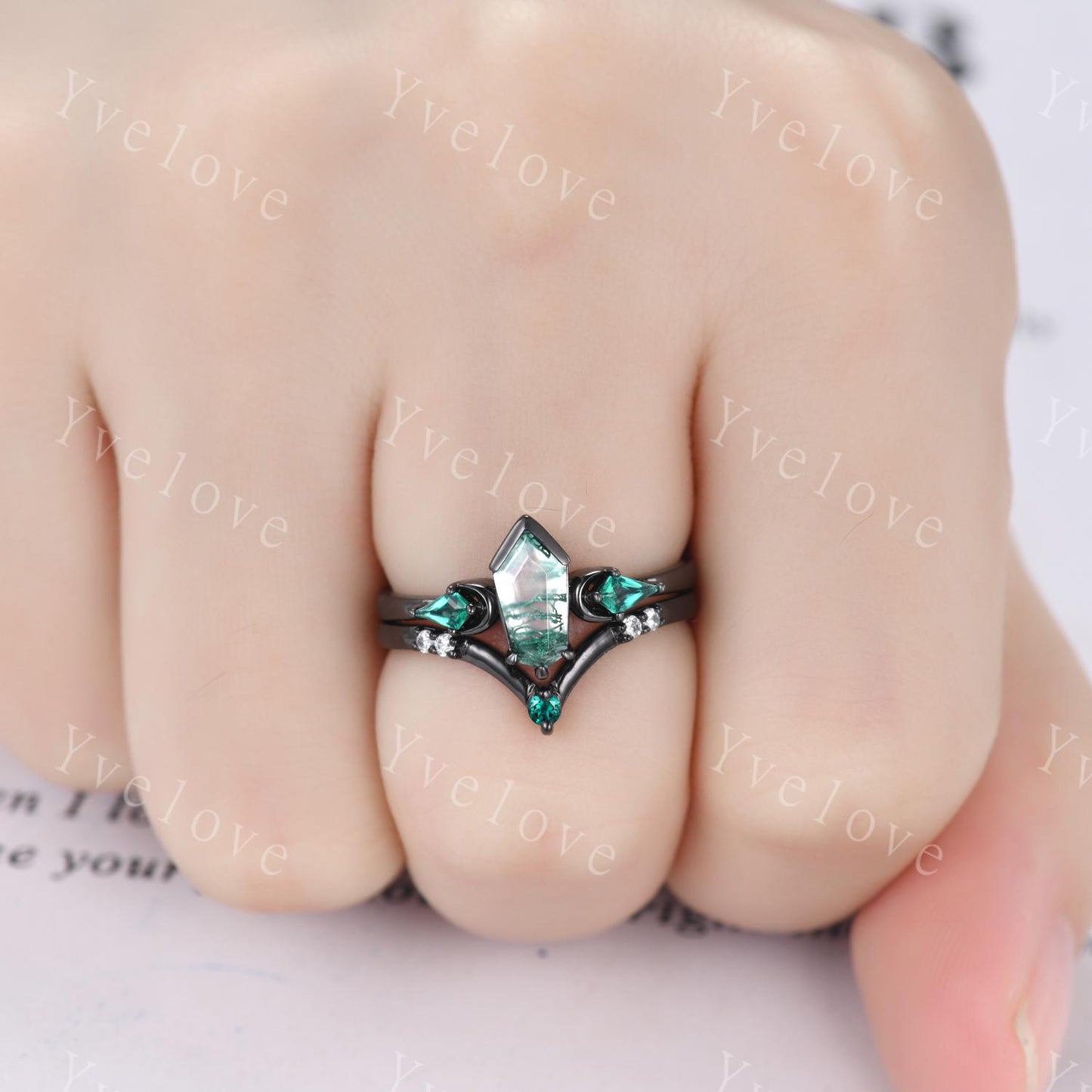 Gothic Coffin Cut Moss Agate Engagement Ring,Unique Natural Agate Ring,Kite Green Emerald Ring,Black Gold Moon Band Promise Gift Bridal Ring