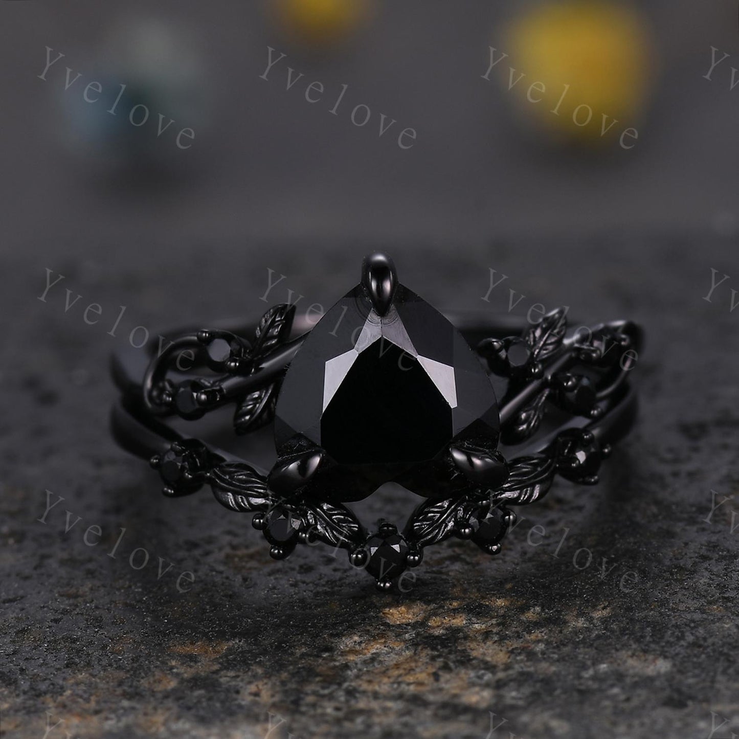 8mm Heart Shape Black Onyx Ring,Vintage Twig Vine Leaf Ring,Gothic Black Onyx Bridal Promise Ring Nature Inspired Black Gold Wedding Band