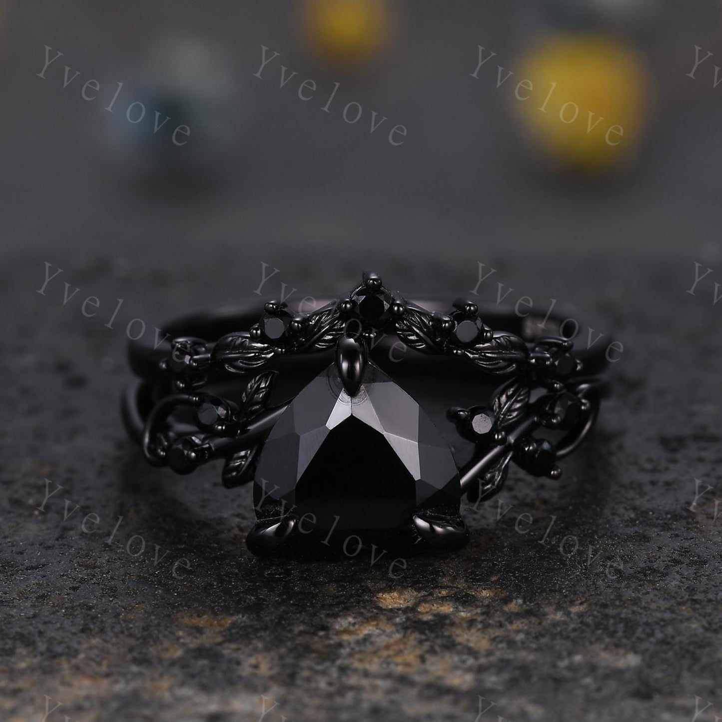 8 mm Heart Shape Black Onyx Ring,Vintage Twig Vine Leaf Ring,Antique Black Onyx Bridal Promise Ring Set Nature Inspired Black Gold band