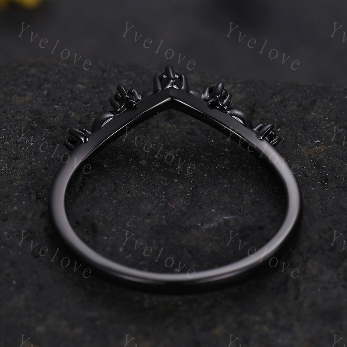 Retro Red Garnet Engagement Ring,Twig Leaf Matching Band,Women Vine Band,Gothic V Curved Branch Wedding Band,Black Gold Wedding Band Gift