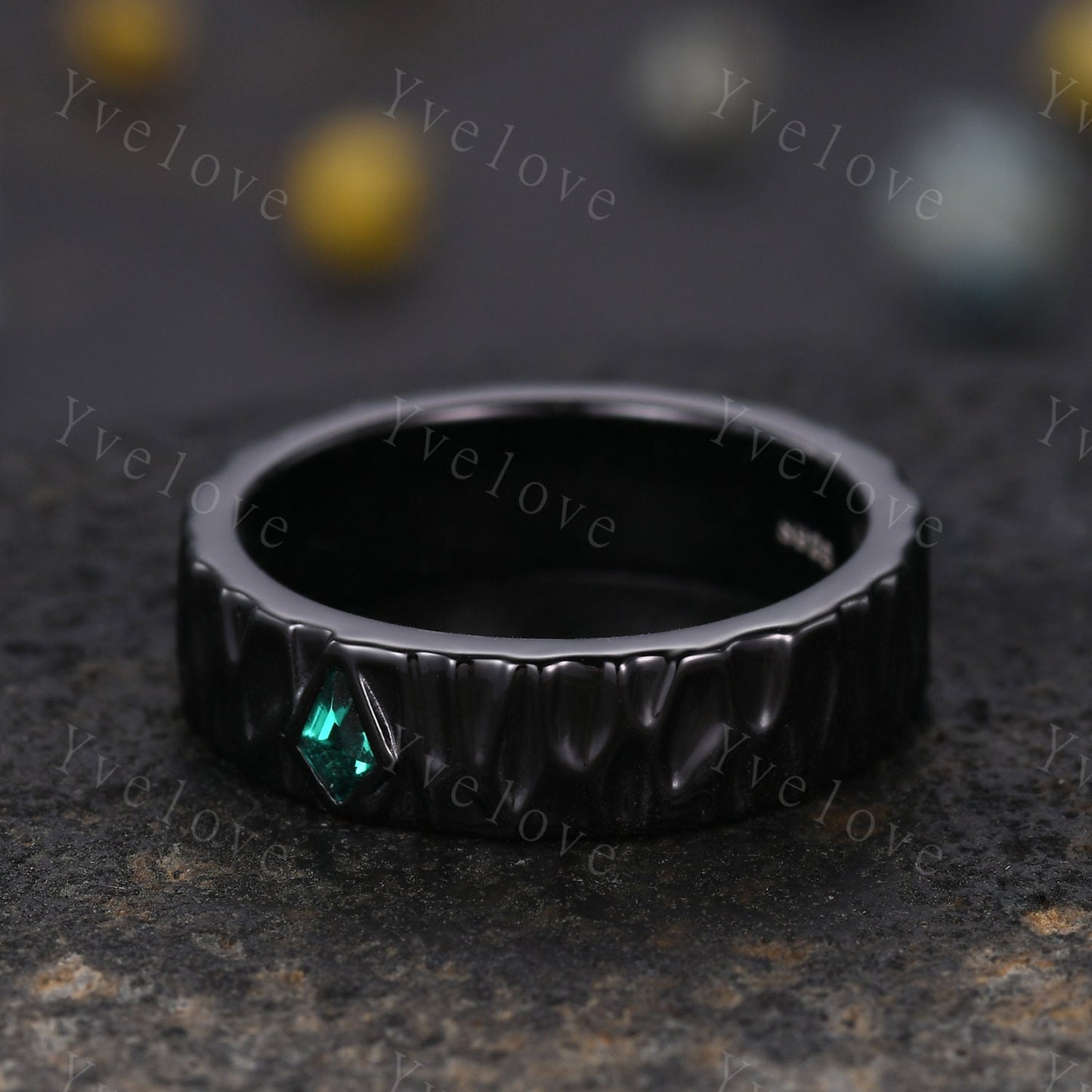 5mm Black Gold Mens Kite Cut Green Emerald Wedding Band Emerald Engagement Ring  Hammered Finished Band Mens Stacking Band His Wedding band