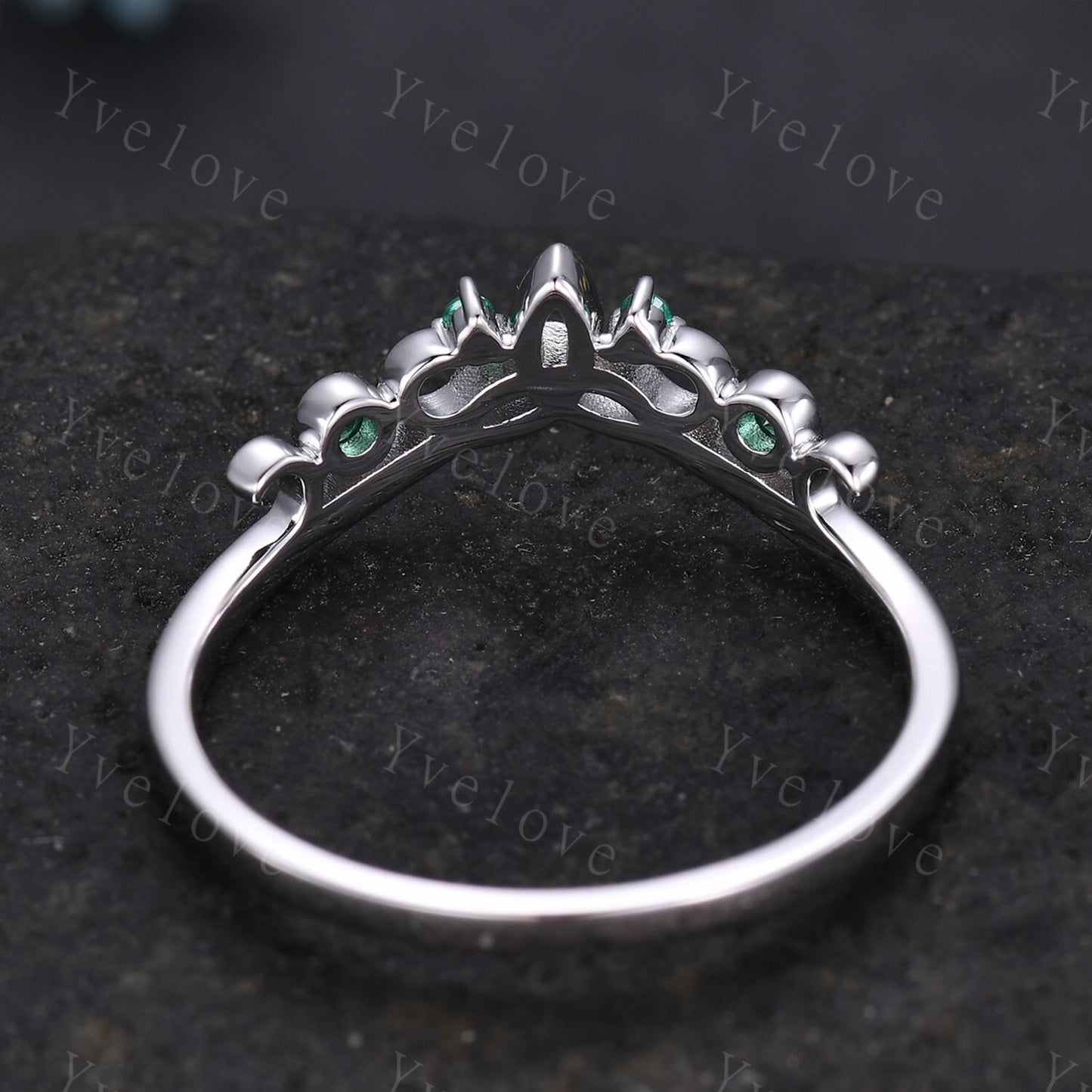 Celtic Knot Ring,Green Emerald Wedding band,Vintage Retro White Gold Ring Emerald Jewelry Stacking Matching Band Bridal Ring Gift For Her