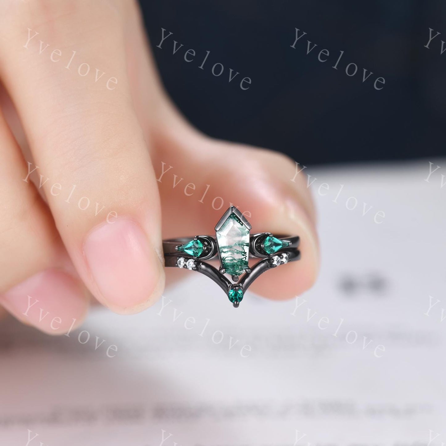 Gothic Coffin Cut Moss Agate Engagement Ring,Unique Natural Agate Ring,Kite Green Emerald Ring,Black Gold Moon Band Promise Gift Bridal Ring