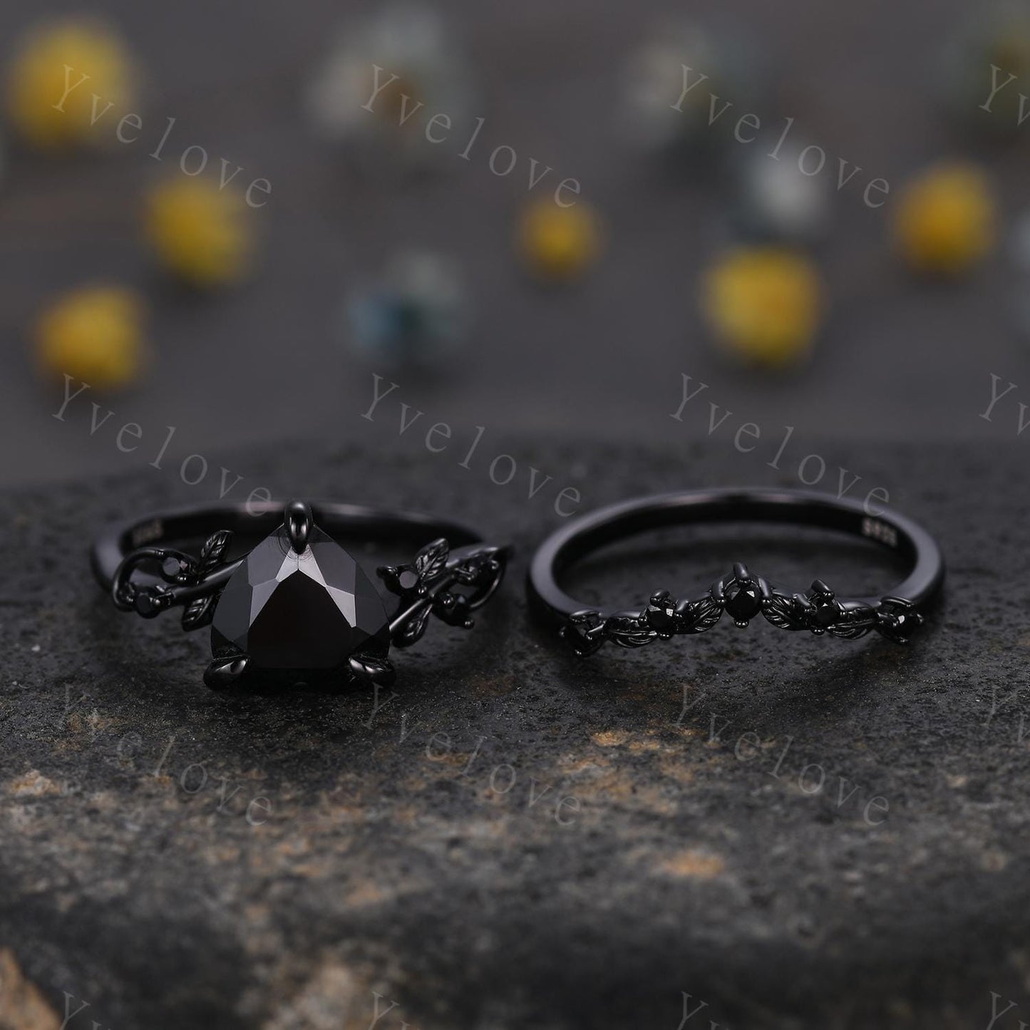 8mm Heart Shape Black Onyx Ring,Vintage Twig Vine Leaf Ring,Gothic Black Onyx Bridal Promise Ring Nature Inspired Black Gold Wedding Band