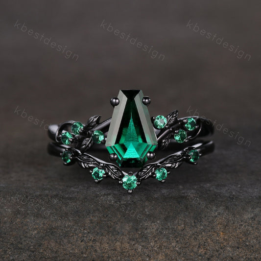 Vintage Coffin cut Emerald Engagement Ring Art Deco Branch Design Leaf Emerald Wedding Ring Gothic Black Gold Ring Unique Bridal Promise Set