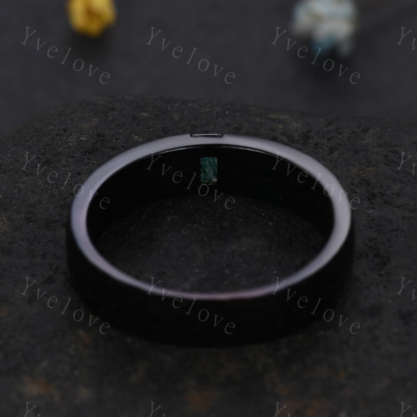Mens Moss agate Wedding Band Baguette Cut Green Agate Band 5mm Black Gold Ring Mens Hammered Stacking Matching Band Retro Vintage Ring Gift