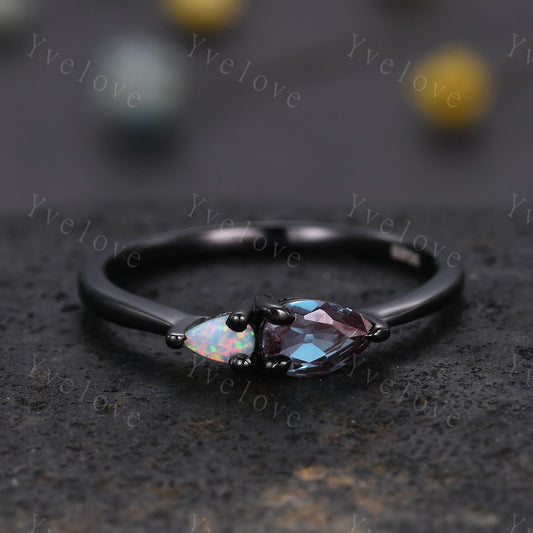Vintage Alexandrite Opal Engagement Ring,Pear Cut Gems,Art Deco Alexandrite Wedding Band,Unique Women Bridal Promise Ring,Silver Black Band