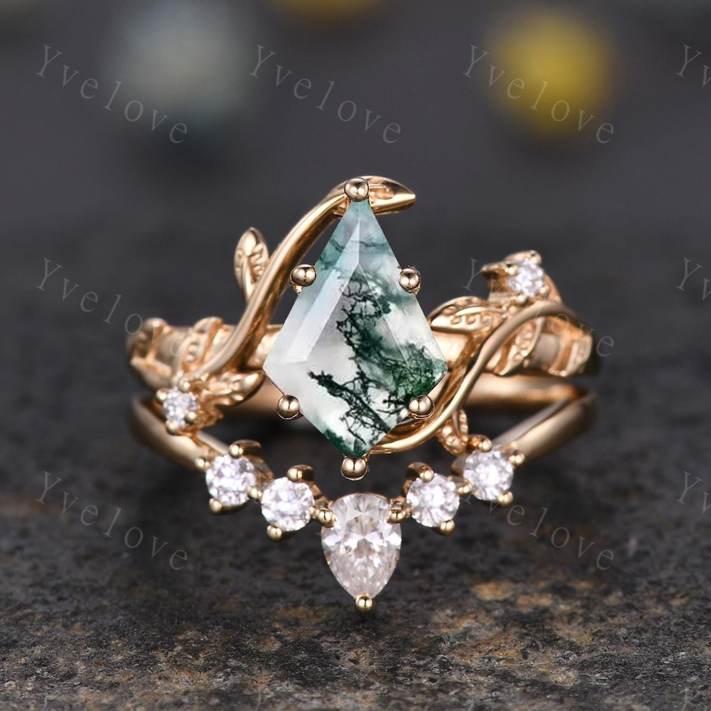 Kite Shaped Moss Agate Engagement Ring Unique Leaf Natural Green Agate Cluster Ring 14K Gold Women Promise Ring Anniversary Gift Bridal Ring
