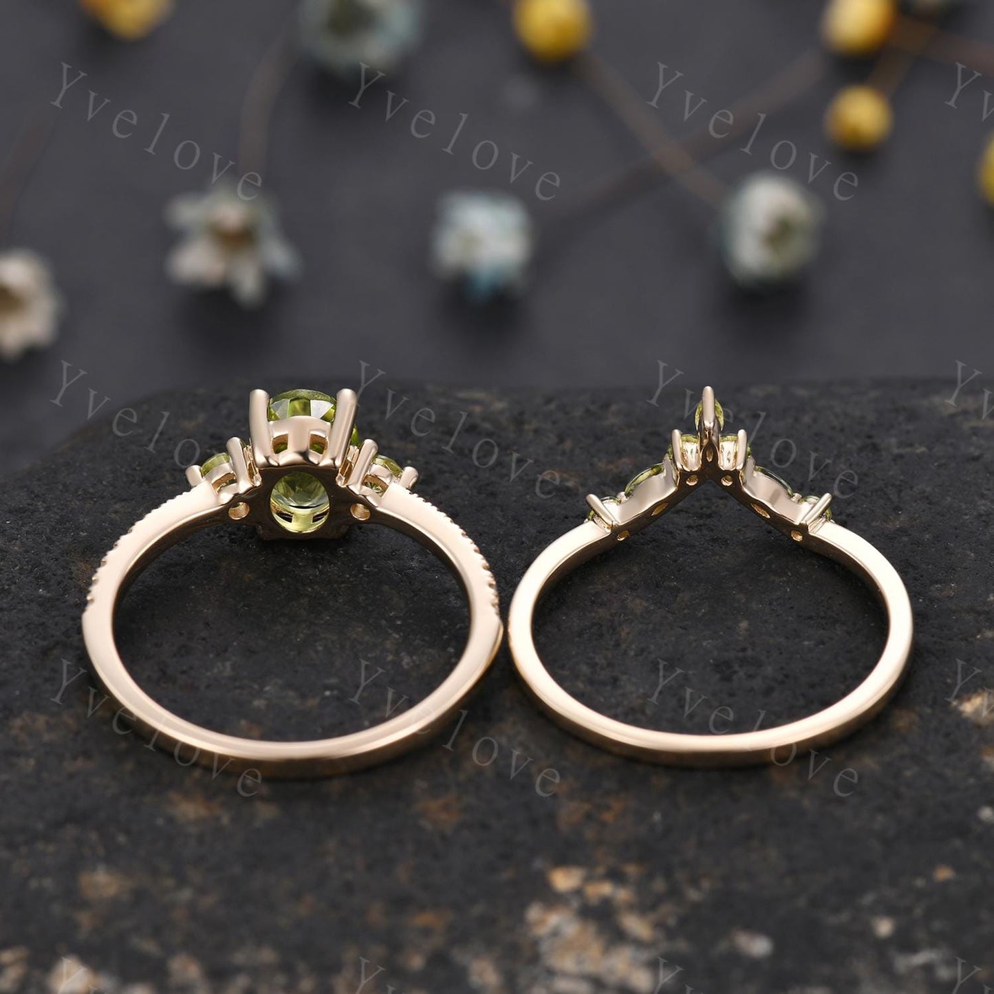 Oval Cut Peridot Engagement Ring Set,Peridot Wedding Ring Set,August Birthstone,Diamond Stacking Wedding Band for Women Anniversary Gift