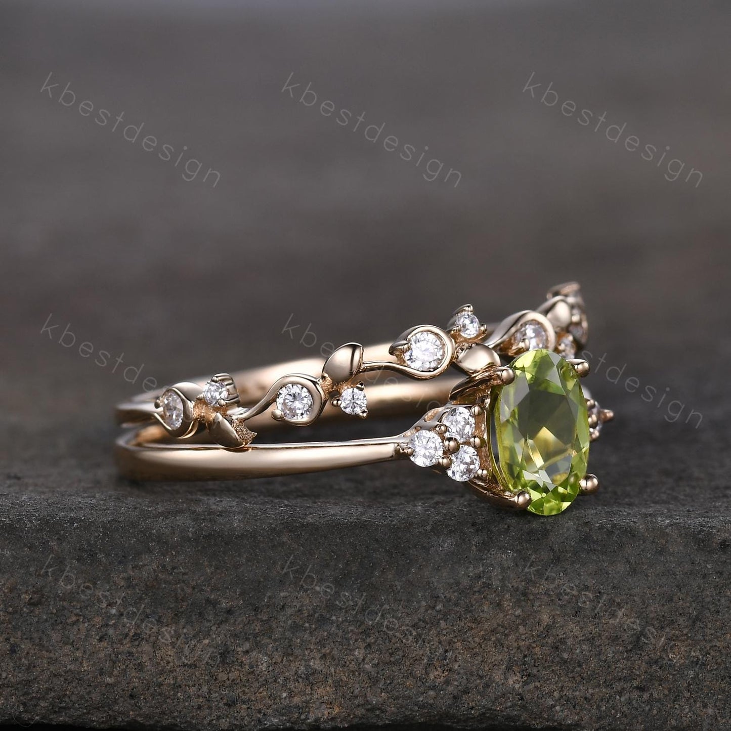Vintage Peridot Engagement Ring Set Oval Green Peridot Ring 14K Gold Art Deco Moissanite Stacking Band August Birthstone Ring Promise Ring