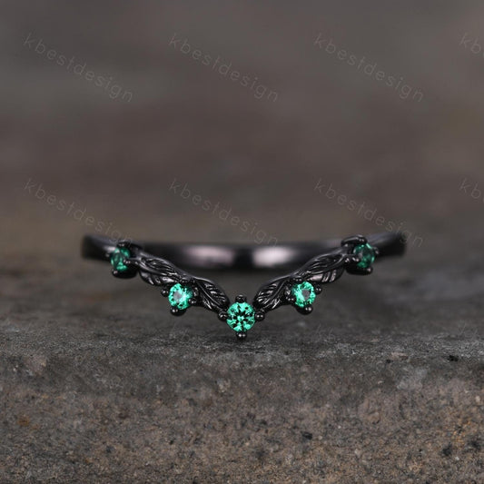 Vintage Curved Emerald Wedding Band Black Gold Stacking Band Unique Leaf Style Matching Band for Women Nature Inspired Ring Anniversary Gift