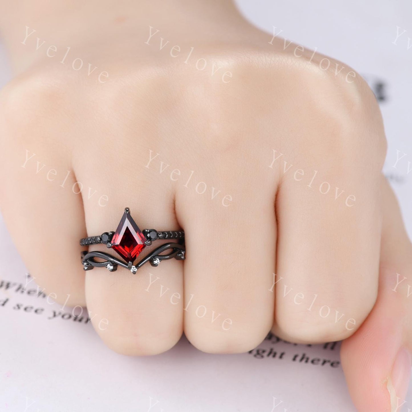 Retro Kite Red Garnet Engagement Ring,Vintage Black Silver Ring Set,Unique Black Spinel Diamond Promise Ring Anniversary Gift Birthstone
