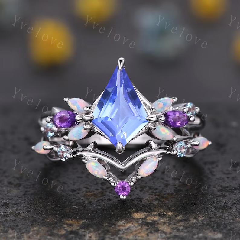 Vintage Kite Cut Tanzanite Engagement Ring Set,Black Gold Ring,Vines Amethyst Opal Ring,Women Bridal Set,Unique Twig Promise Ring Gift
