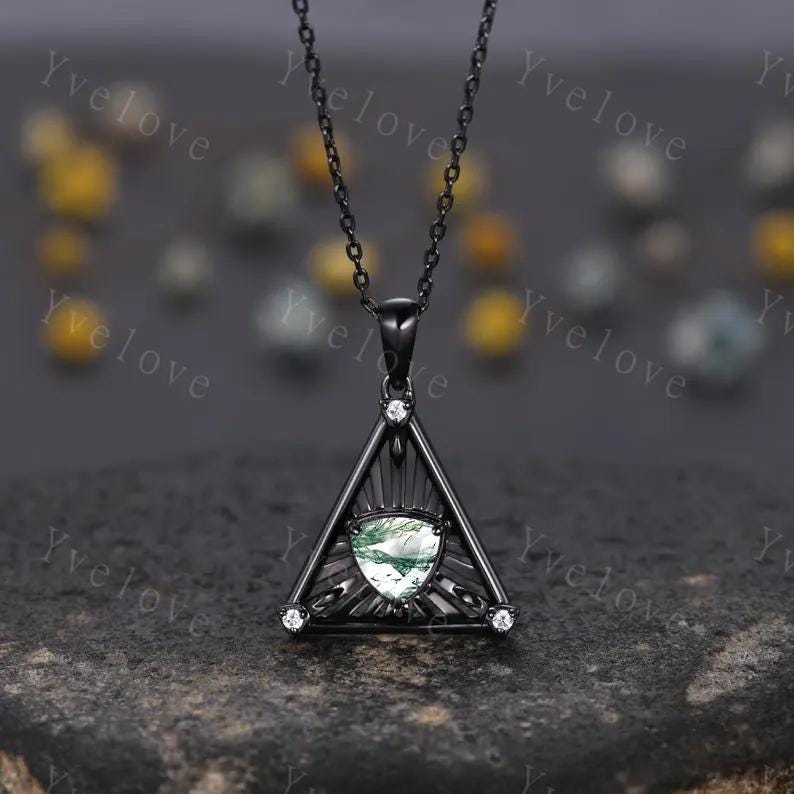 Gothic triangle cut alexandrite pendant black gold unique trillion shape alexandrite engagement necklace women retro wedding necklace gift