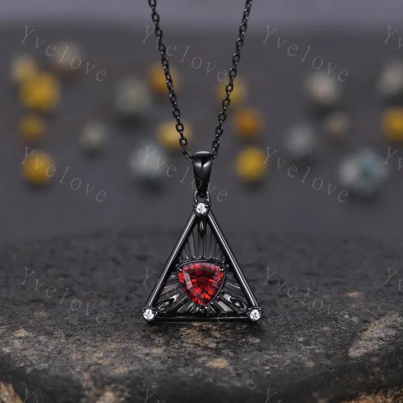 Gothic triangle cut alexandrite pendant black gold unique trillion shape alexandrite engagement necklace women retro wedding necklace gift