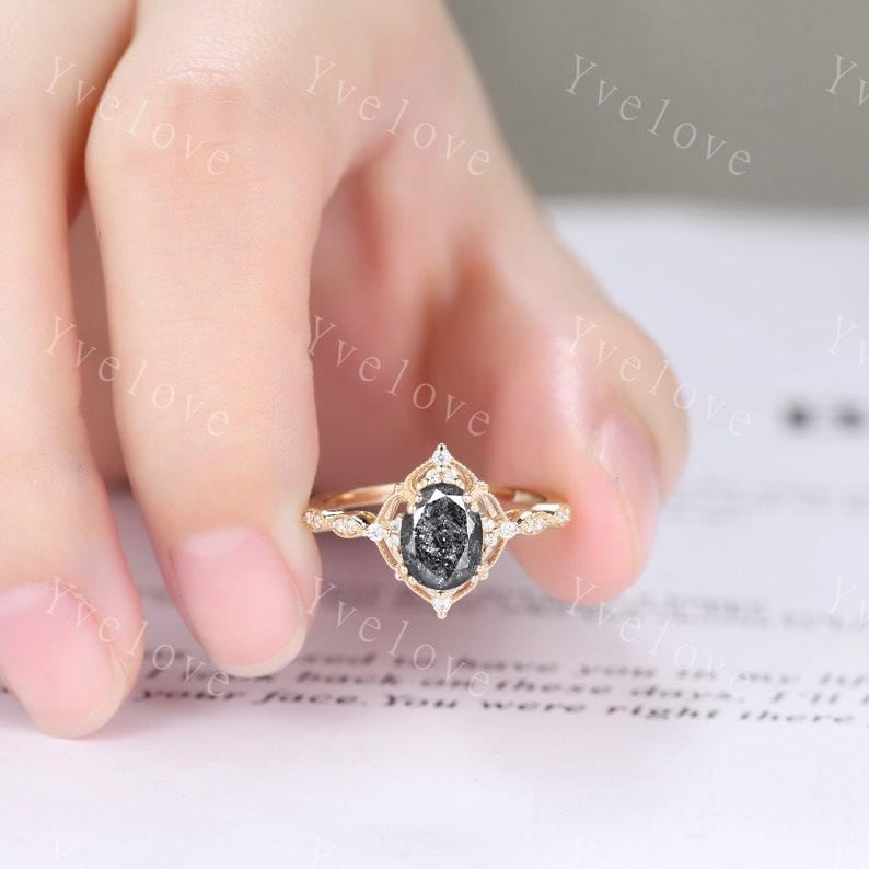 Vintage Salt and Pepper Diamond Engagement Ring,Oval Shaped Diamond Ring Set,14K Gold Ring,Unique Women Promise Ring For Her,Handmade Gift