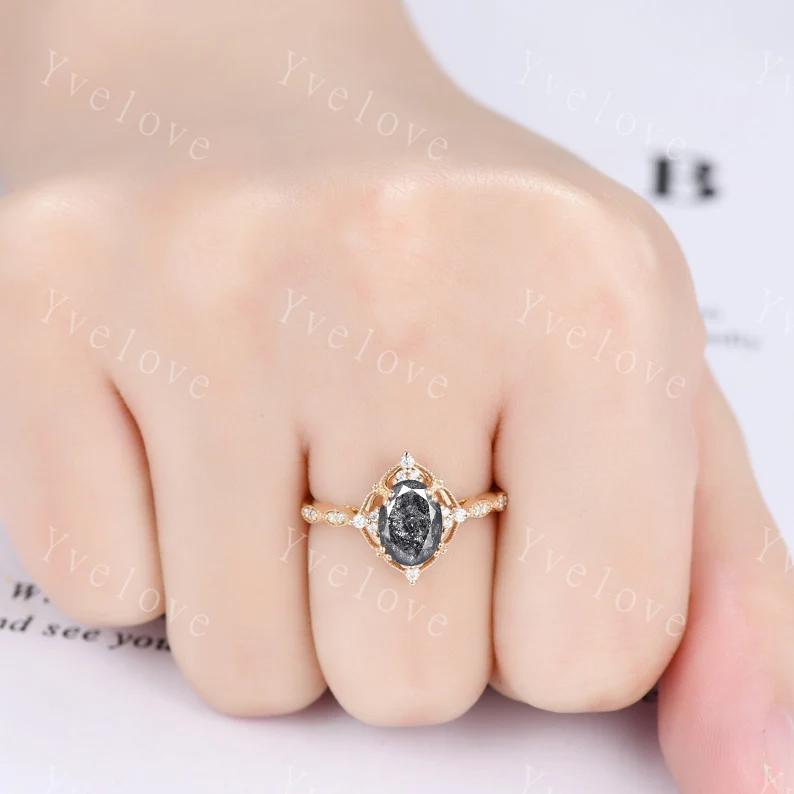 Vintage Salt and Pepper Diamond Engagement Ring,Oval Shaped Diamond Ring Set,14K Gold Ring,Unique Women Promise Ring For Her,Handmade Gift