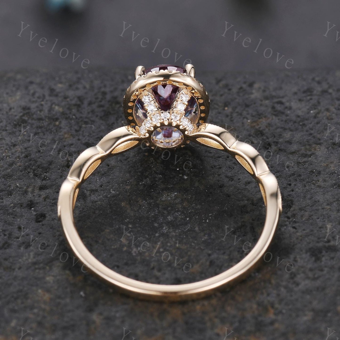 Vintage Oval Alexandrite Engagement Ring 14K Solid Gold Unique Hidden Halo Diamond Engagement Ring Art Deco Wedding Band Women Promise Gift