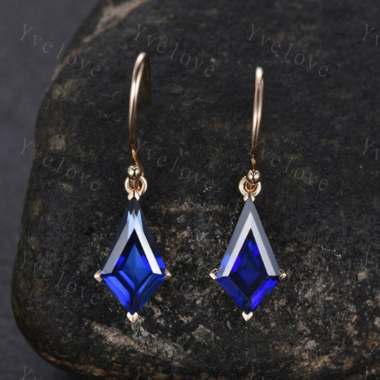 Vintage kite cut blue sapphire earrings sapphire jewelry unique earrings women art deco hook earring anniversary gift for her birthday gift