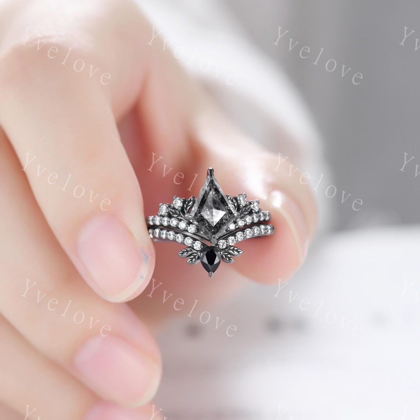 Retro Kite Salt Pepper Diamond Engagement Ring Set,Gothic Leaf Nature Inspired Black Gold Ring,Black Gem Diamond Bridal Ring Women Gift
