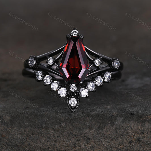 Gothic Garnet Engagement Ring Set Black Gold Rings For Women Unique Curved Moissanite Stacking Band Art Deco Shank Ring Promise Ring