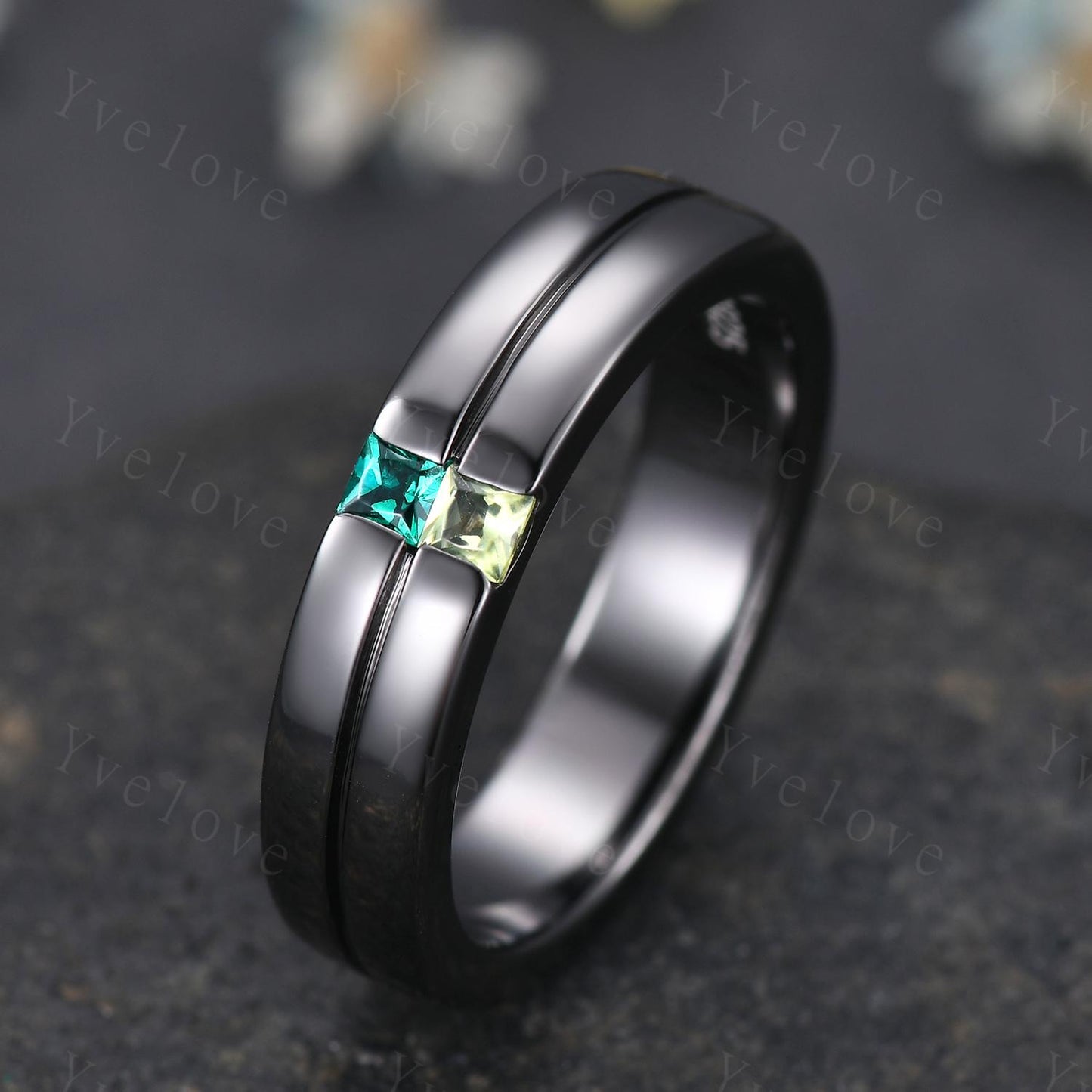 Mens Emerald Peridot Wedding Band Princess Cut Peridot Band 5mm Black Gold Ring Men Solitaire Stacking Matching Band Retro Vintage Ring Gift