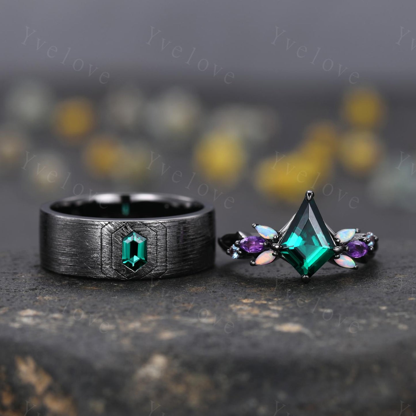 Green Emerald Couple Rings Black Gold His and Hers Wedding Band Birthstone Couple Ring Set Green Gems Couple ring Gothic Bridal Promise Gift