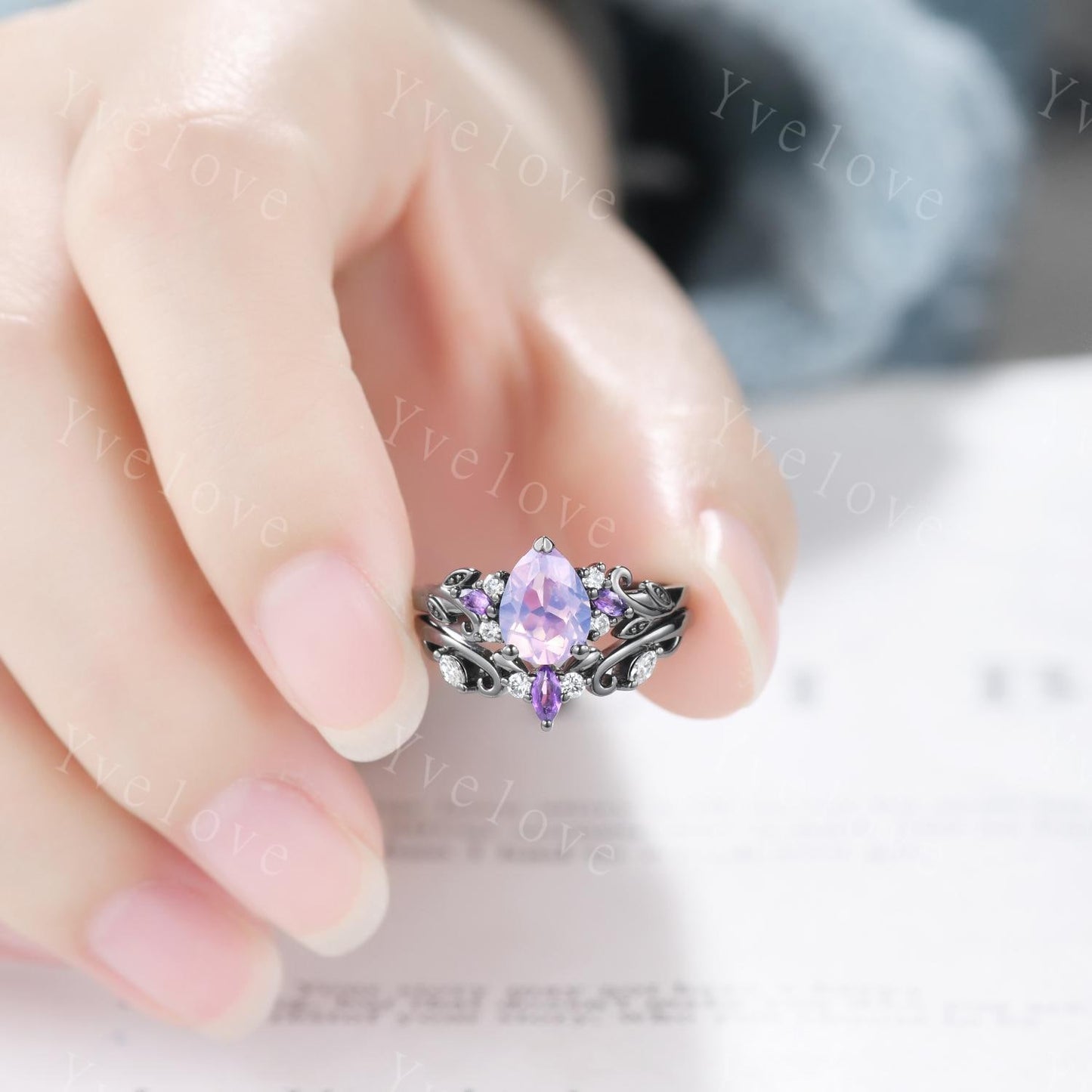 Natural Lavender Amethyst Engagement Ring Set February Birthstone Oval Cut Amethyst Ring Black Gold Leaf Nature Inspired Bridal Ring Set