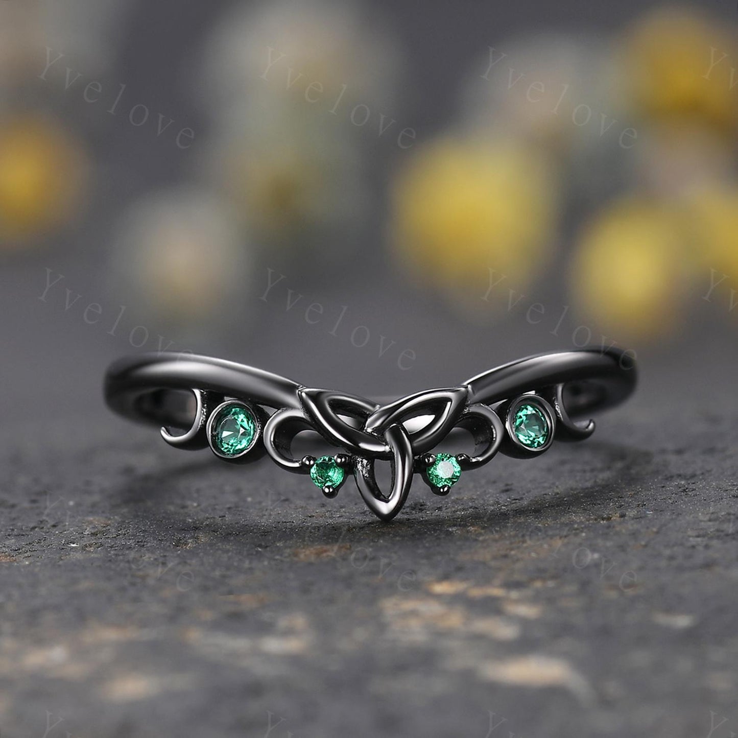 Celtic Knot Ring,Green Emerald Wedding band,Vintage Retro Black Gold Ring Emerald Jewelry Stacking Matching Band Bridal Ring Gift For Her