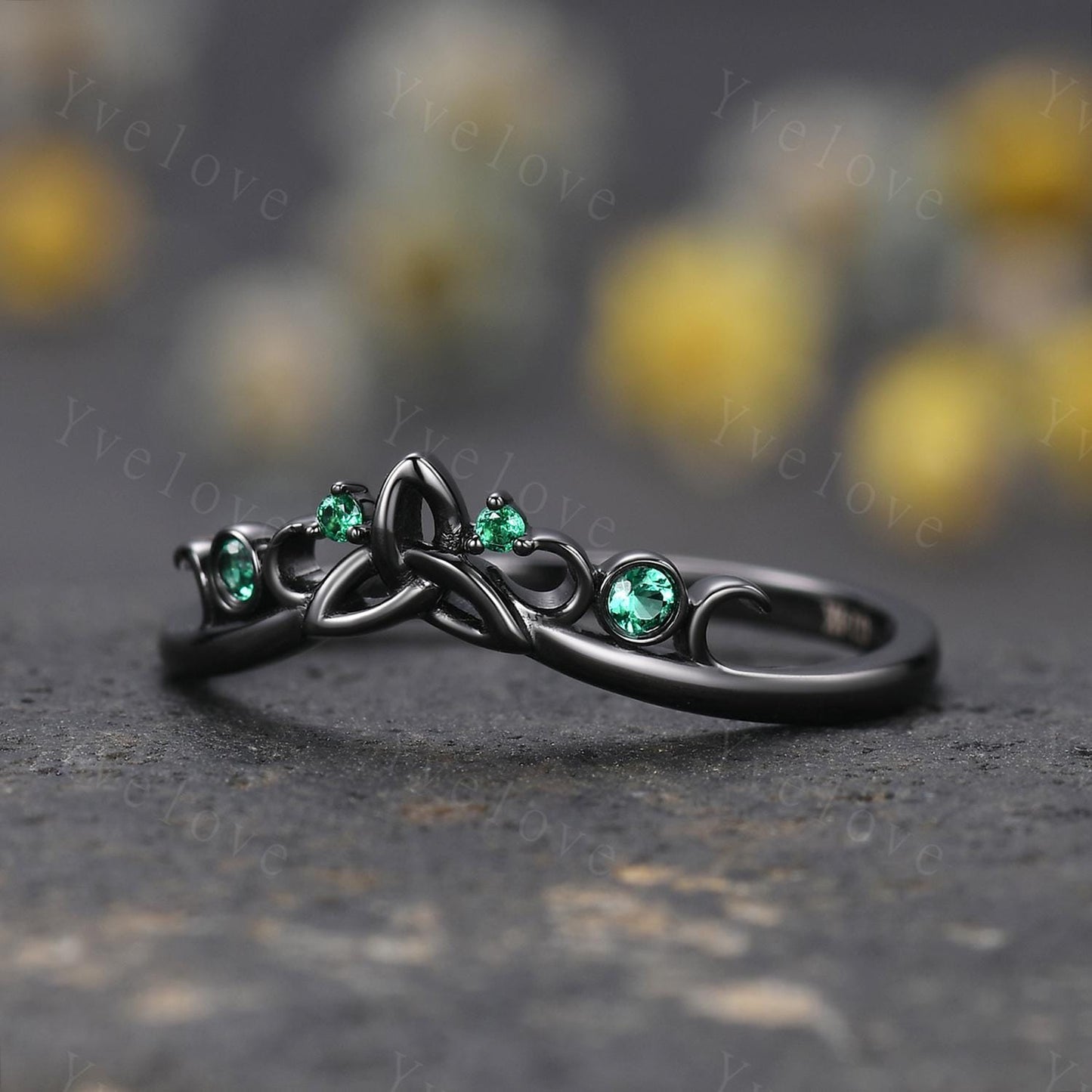 Celtic Knot Ring,Green Emerald Wedding band,Vintage Retro Black Gold Ring Emerald Jewelry Stacking Matching Band Bridal Ring Gift For Her