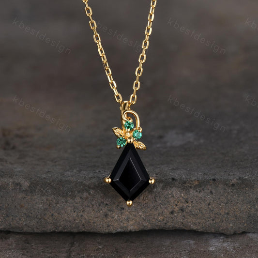 Kite cut natural black onyx necklace vintage women yellow gold necklace unique leaf emerald pendant antique art deco bridal promise gift