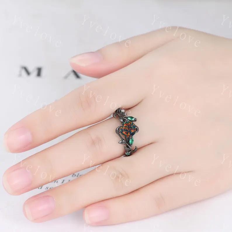 Vintage Round Black Fire Opal Engagement Ring,Black Gold,Leaf Peridot Amethyst Ring,Women Bridal Set,Unique Anniversary Gift Promise Ring