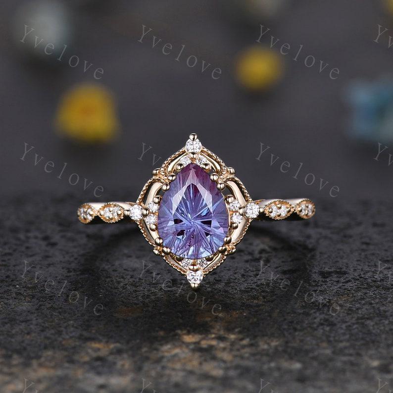 Vintage Alexandrite Engagement Ring Set,Firework Cut Alexandrite Ring,14K Gold Ring,Unique Women Moissanite Promise Ring For Her,Handmade