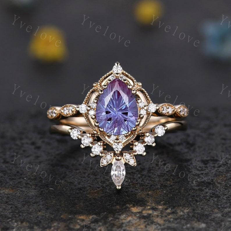 Vintage Alexandrite Engagement Ring Set,Firework Cut Alexandrite Ring,14K Gold Ring,Unique Women Moissanite Promise Ring For Her,Handmade