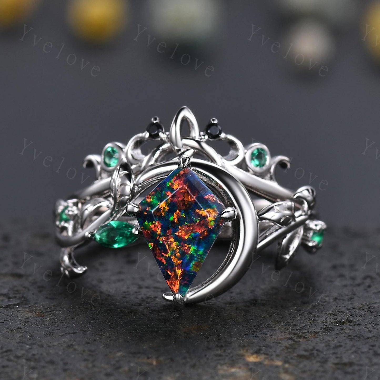 Kite Cut Black Fire Opal Engagement Ring Set Moon Star 925 Silver Band Green Emerald Bridal Ring Promise Ring Opal Jewellery Gifts For Her