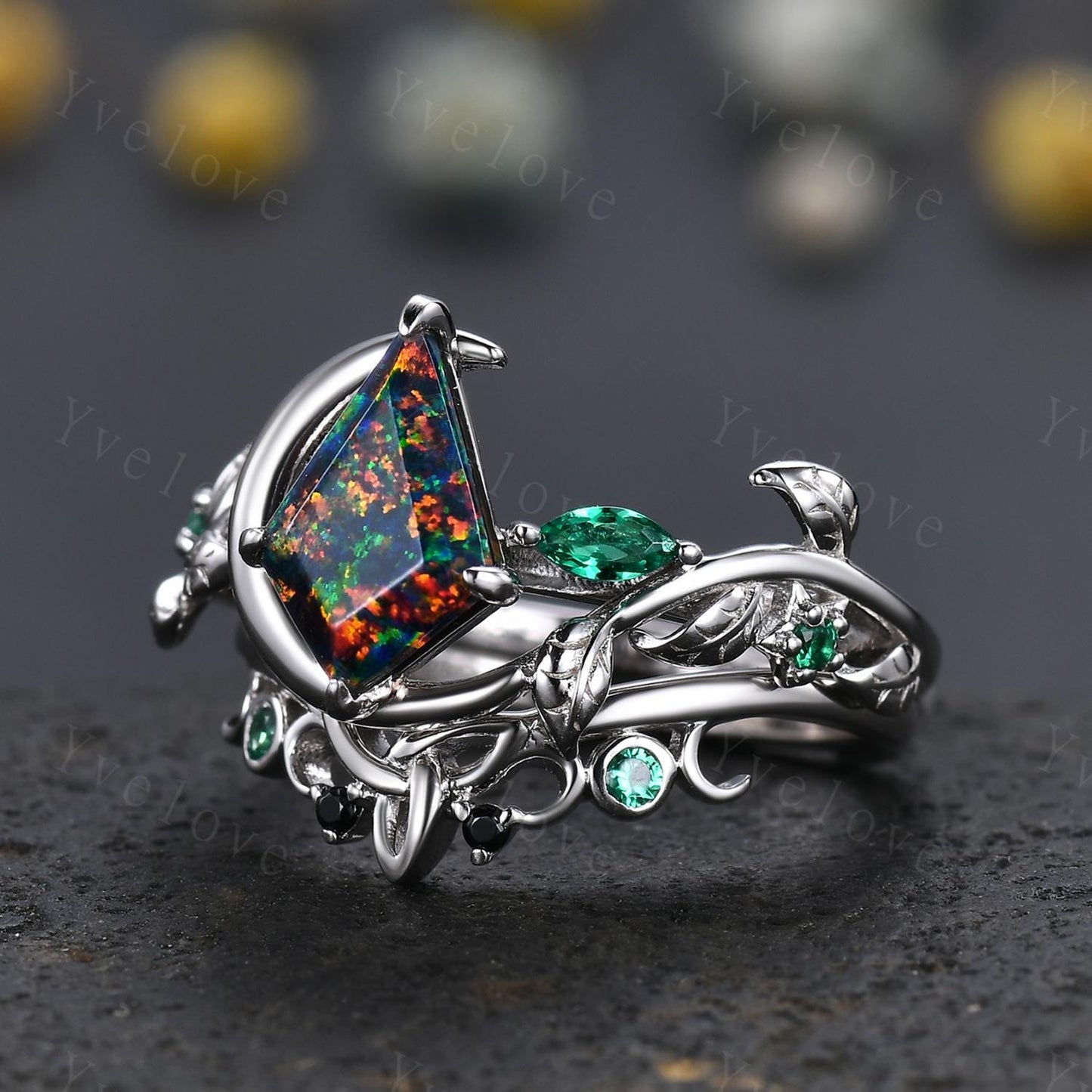 Kite Cut Black Fire Opal Engagement Ring Set Moon Star 925 Silver Band Green Emerald Bridal Ring Promise Ring Opal Jewellery Gifts For Her