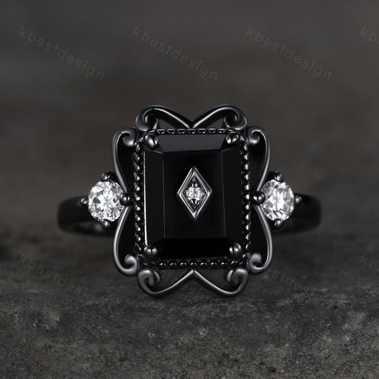 Vintage Black Onyx statement ring Antique Black Gold Ring For Women Moissanite bridal Ring Gothic Black Gemstone Engagement Ring